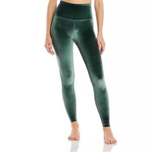 Beyond Yoga Black and Green Leggings